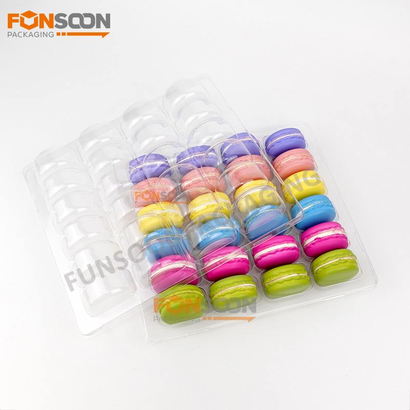 24 macarons clear blister box