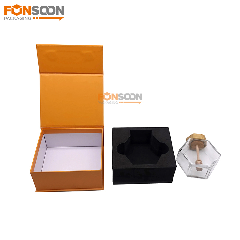 Cardboard magnet gift box With EVA Foam Insertagnet gift box With EVA Foam Insert