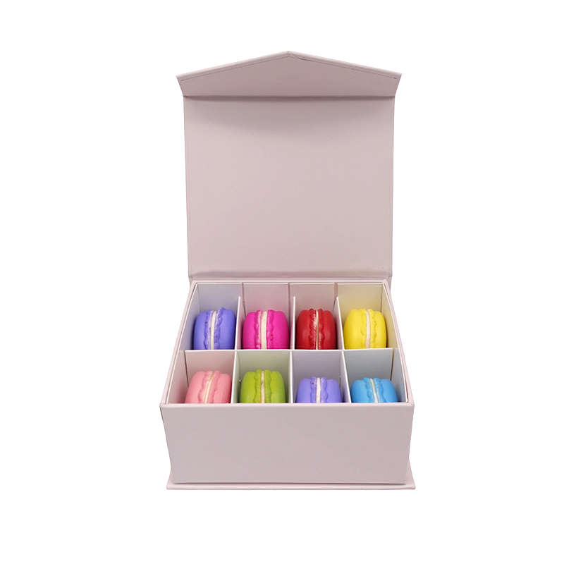 8 macarons cardboard gift box with magnet lid