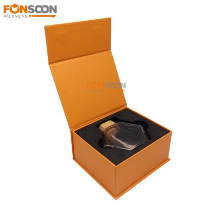 Cardboard magnet gift box With EVA Foam Insert